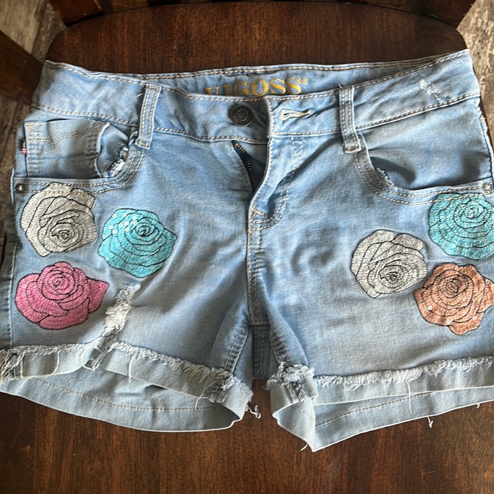 Girls size 12 Vigoss sequined rose shorts